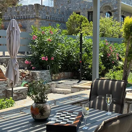 別荘 Tulipa Mani 3 - Cosy With Private Pool